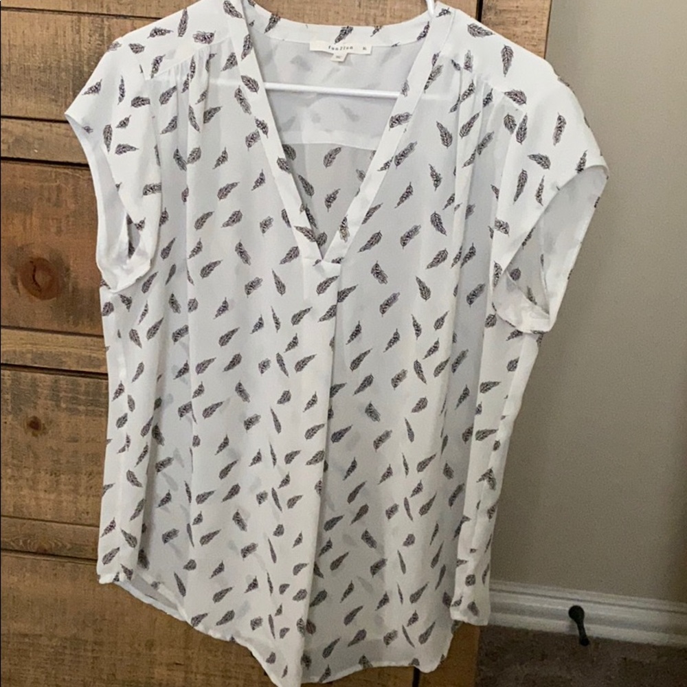 Women’s Short sleeve Blouse